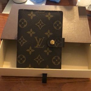 Louis Vuitton Agenda pm